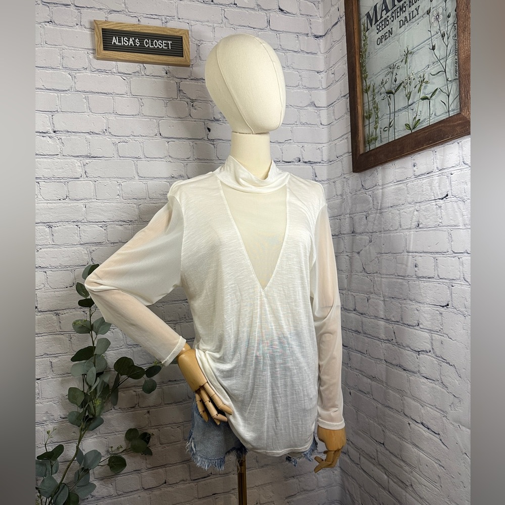 Emma & Sam mesh sleeve collar and back Top